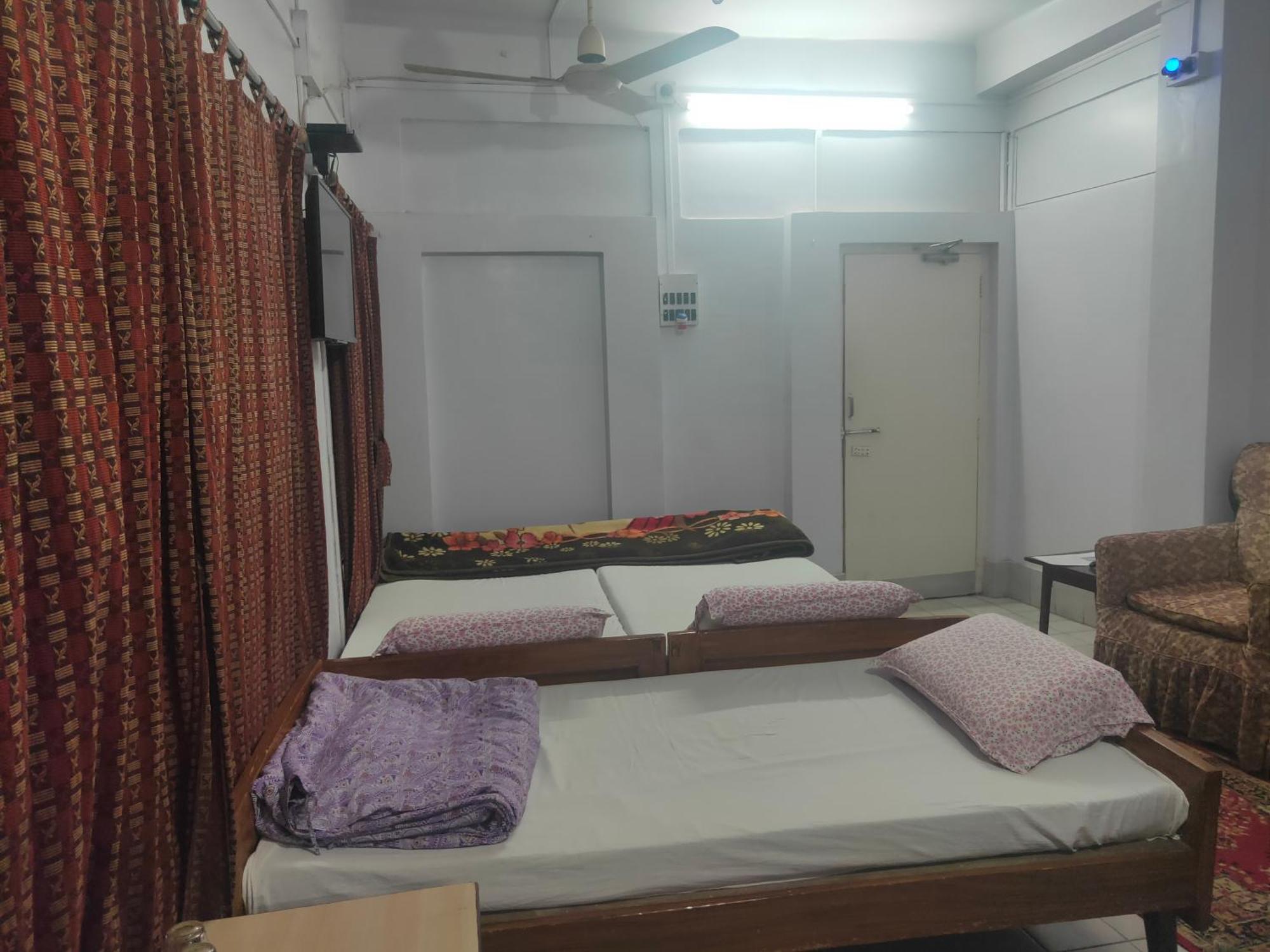 Chaiti Lodge - Santiniketan Bolpur Phòng bức ảnh